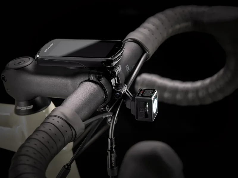 Trek Domane AL 4 Disc Sportive Road Bike 2023 in Era White-9